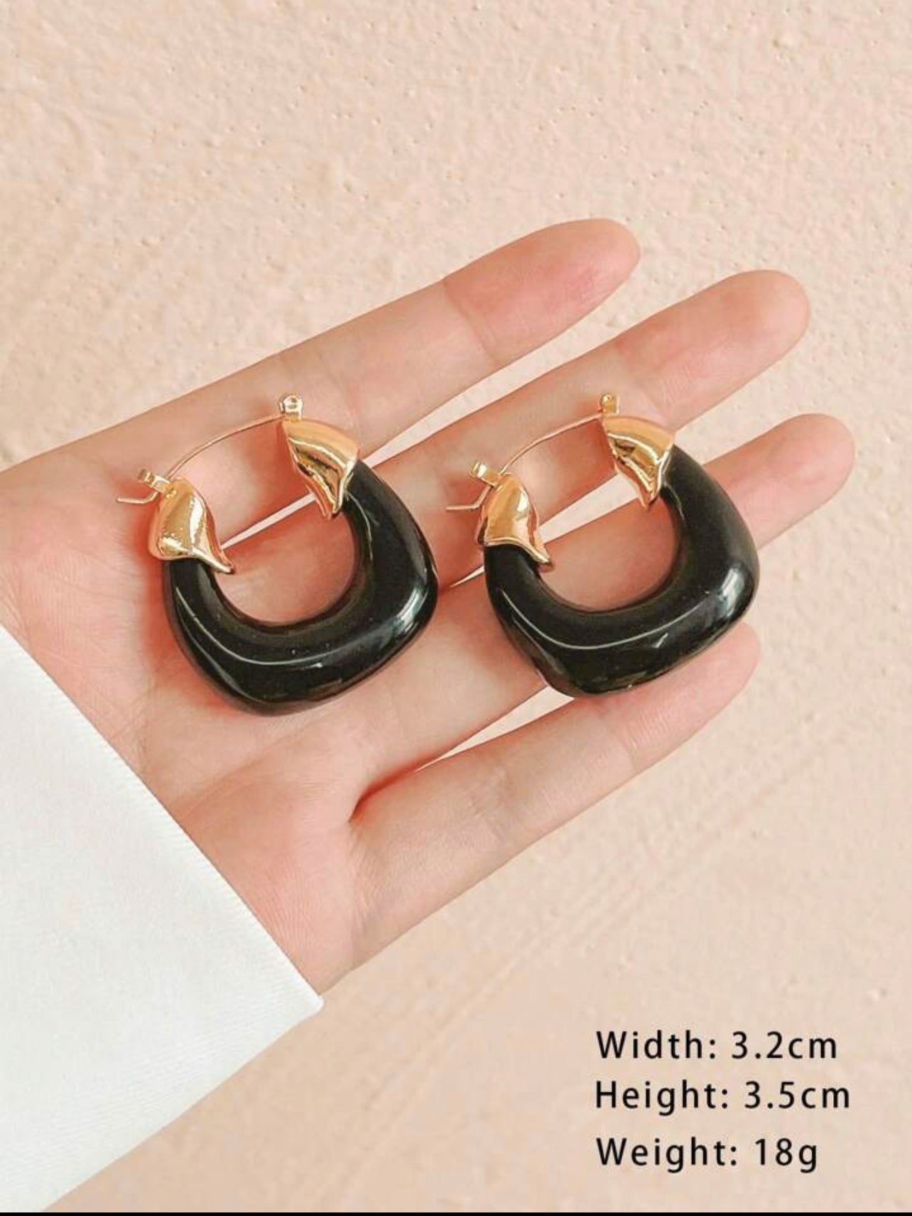 Minimalist Hoop Earring