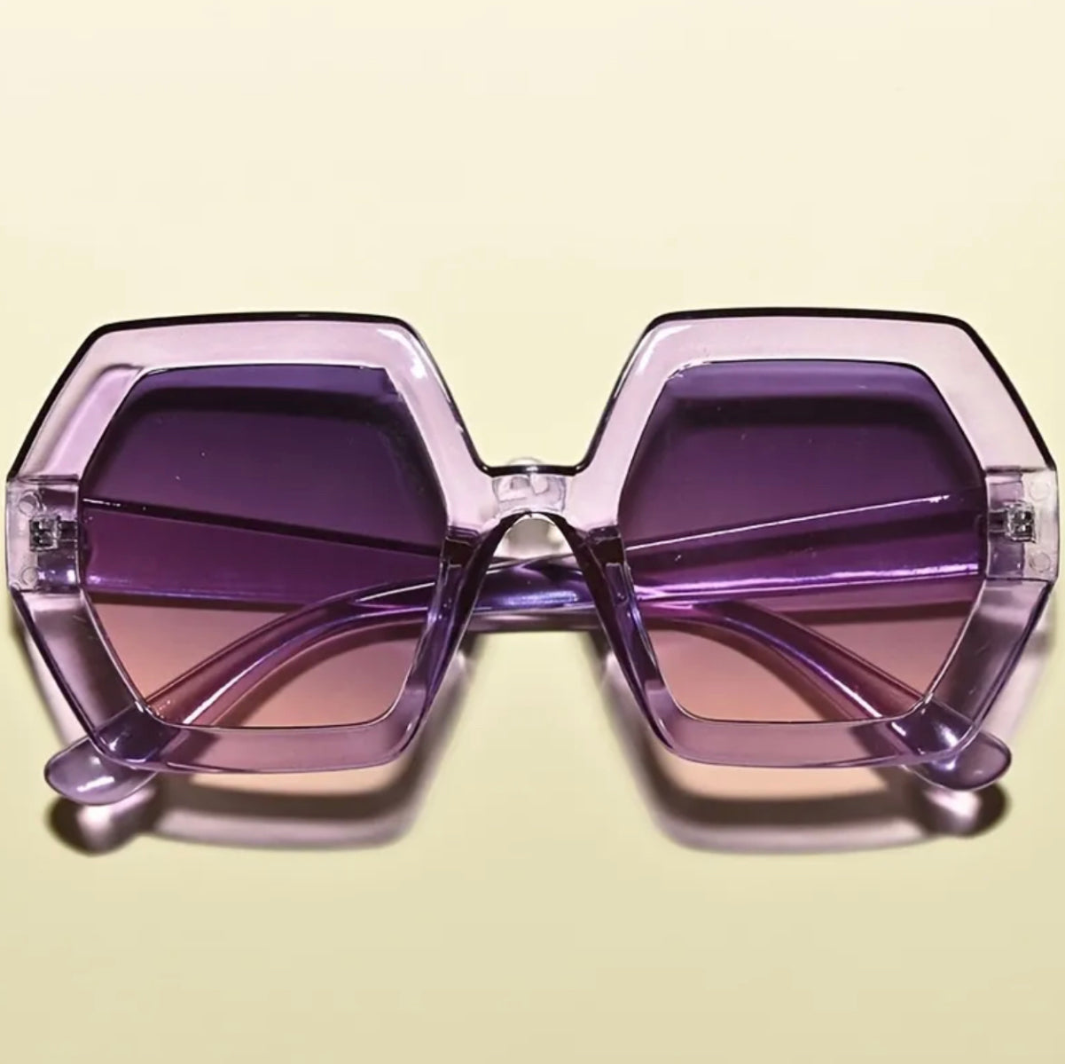 Retro Chic Oversized Sunglasses