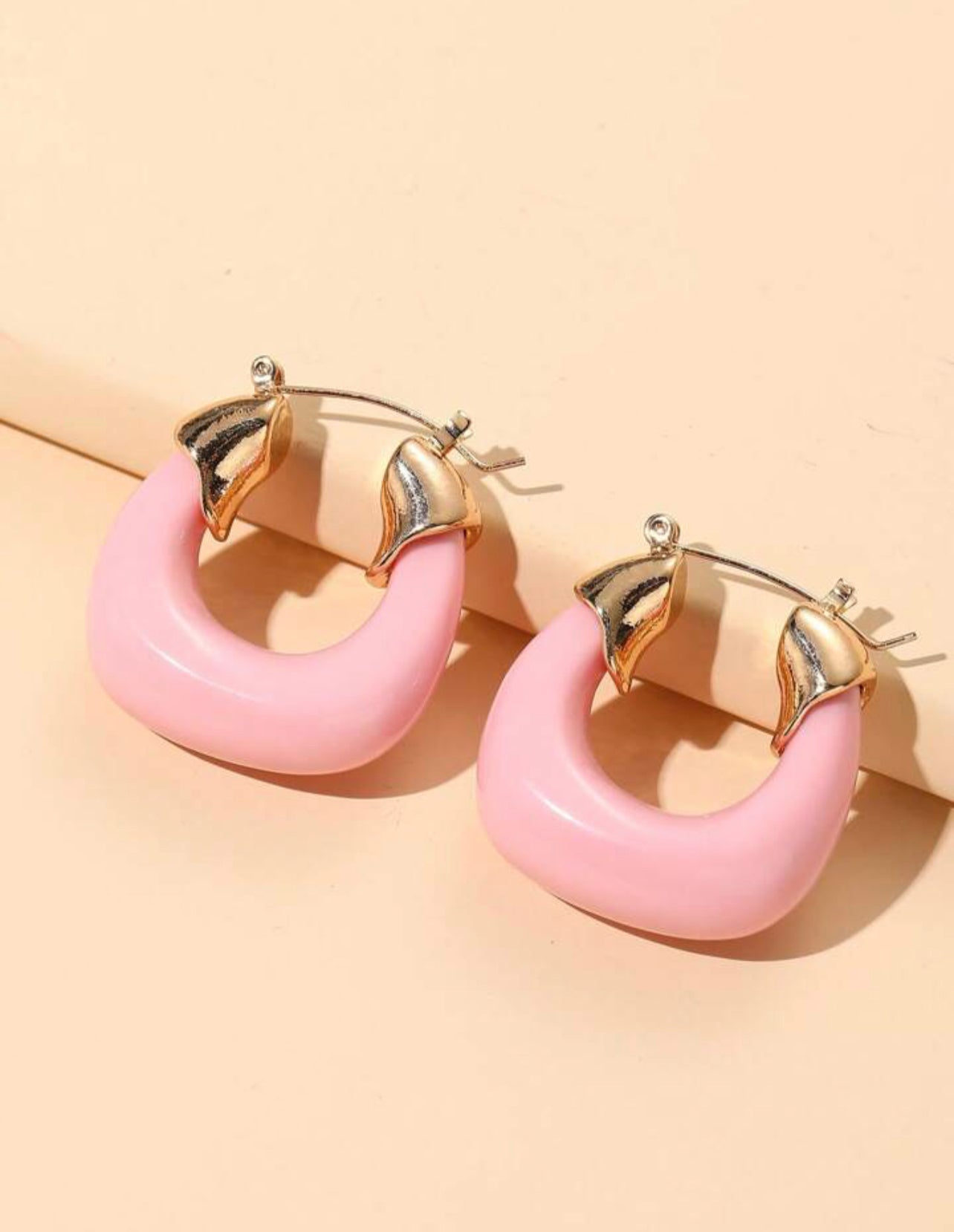 Minimalist Hoop Earring