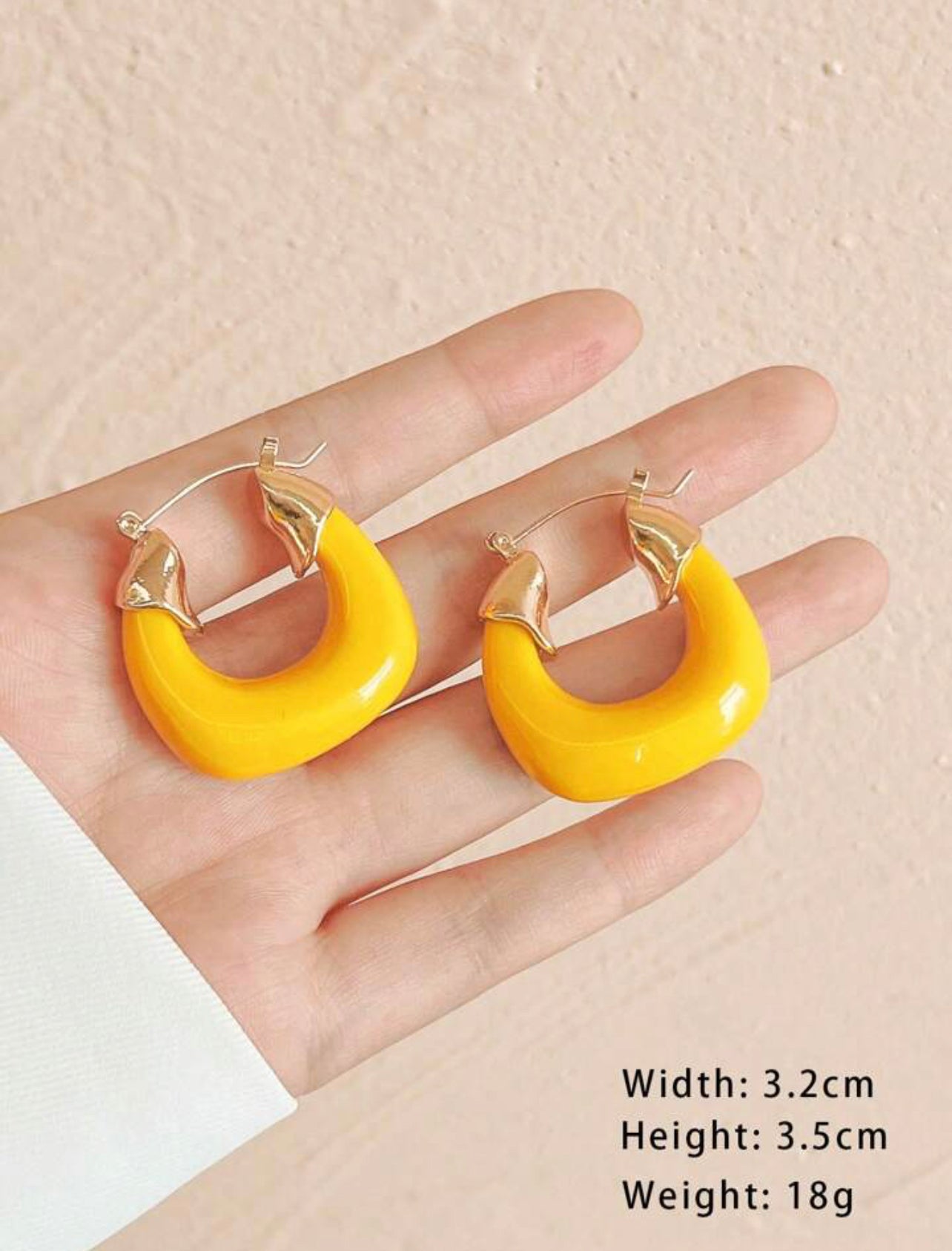 Minimalist Hoop Earring