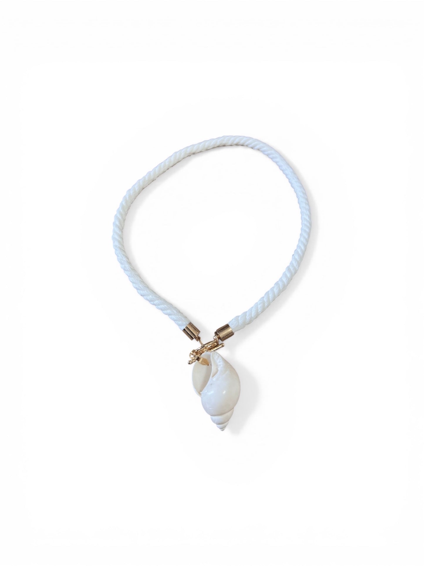 Tide Shell Choker – 16.5” Rope Necklace with Natural Shell Pendant