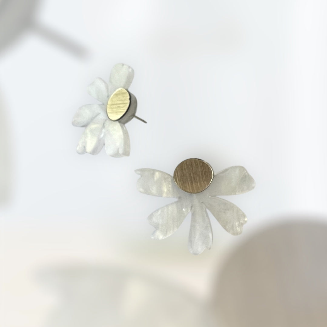 Daisy Studs