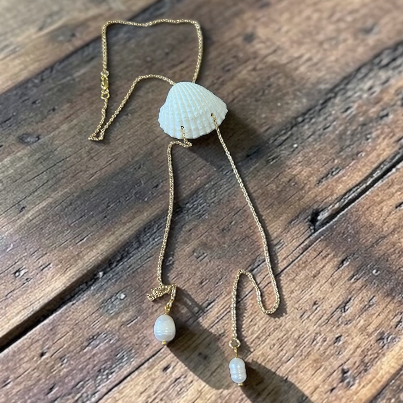 Tidefall Bolo Necklace – Adjustable Shell Necklace with Pearl Detail (23”)