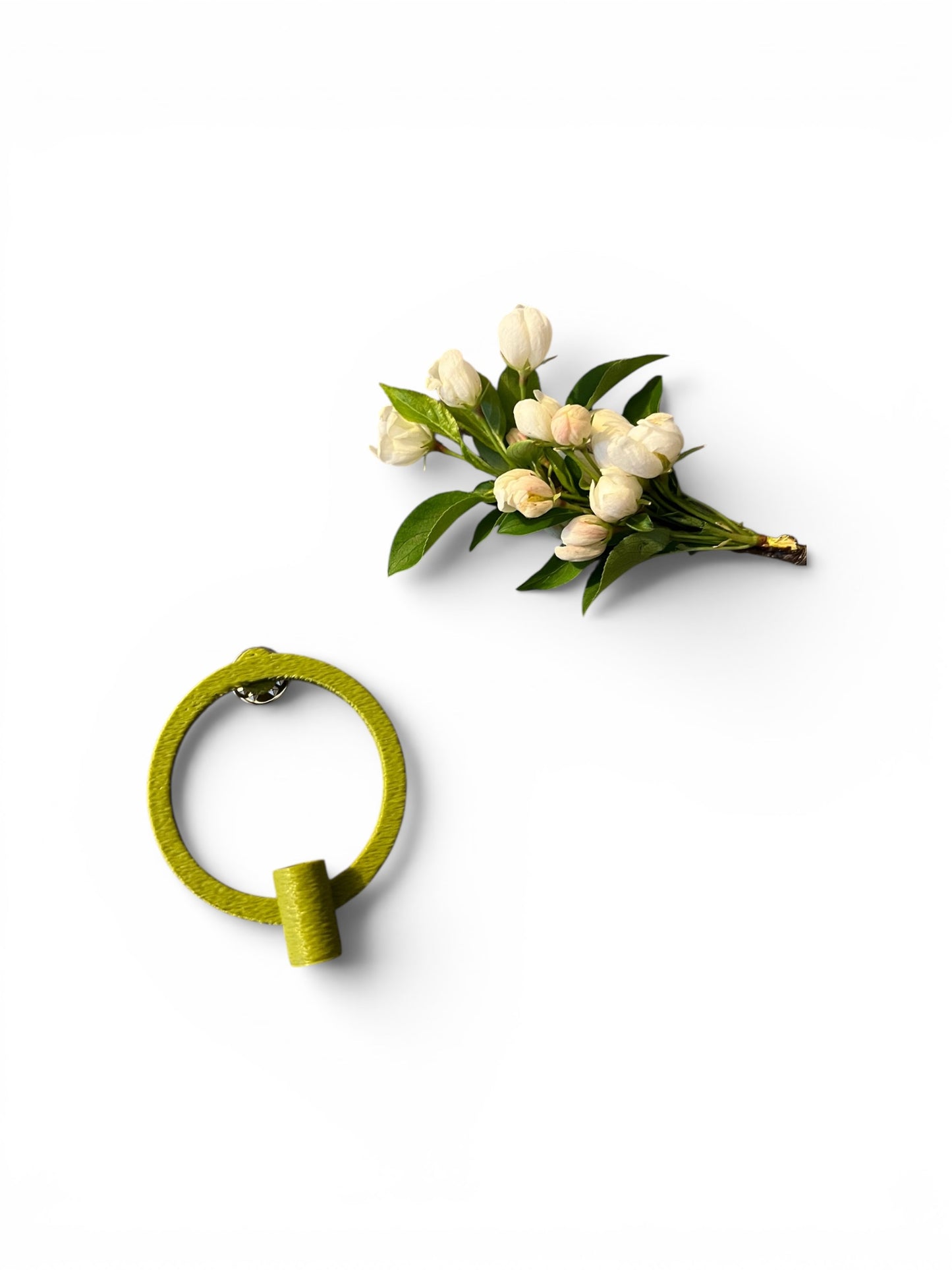 Living Bloom Pin
